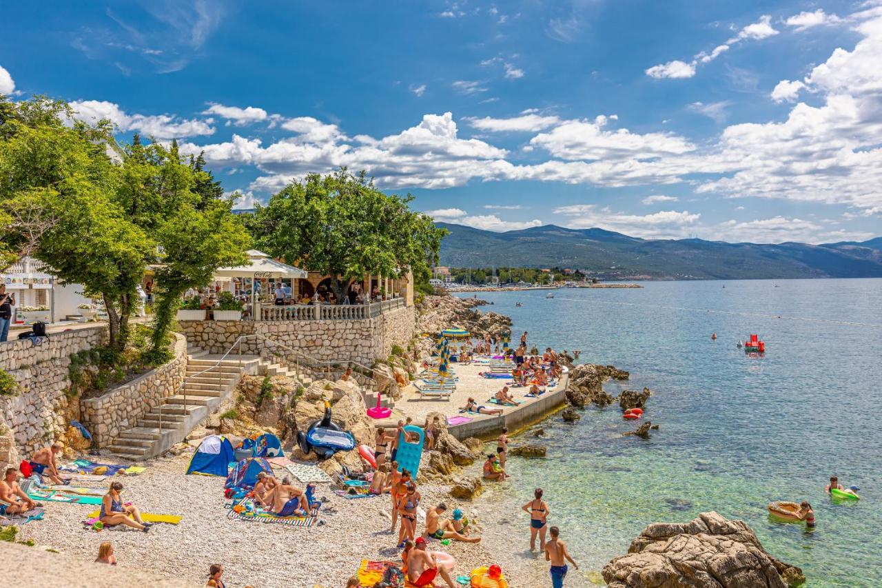 Rocky Beach Rooms Novi Vinodolski Luaran gambar
