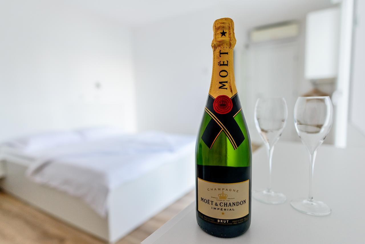 Rocky Beach Rooms Novi Vinodolski Luaran gambar